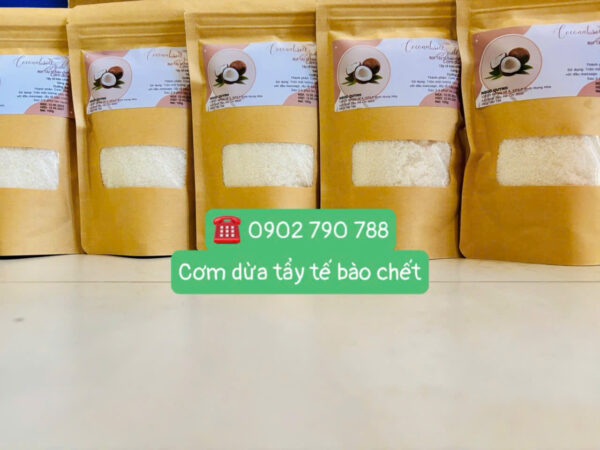 Cơm dừa tẩy tế bào chết