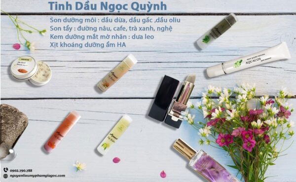 Son dưỡng môi Aquacos dầu gấc - Ảnh 2