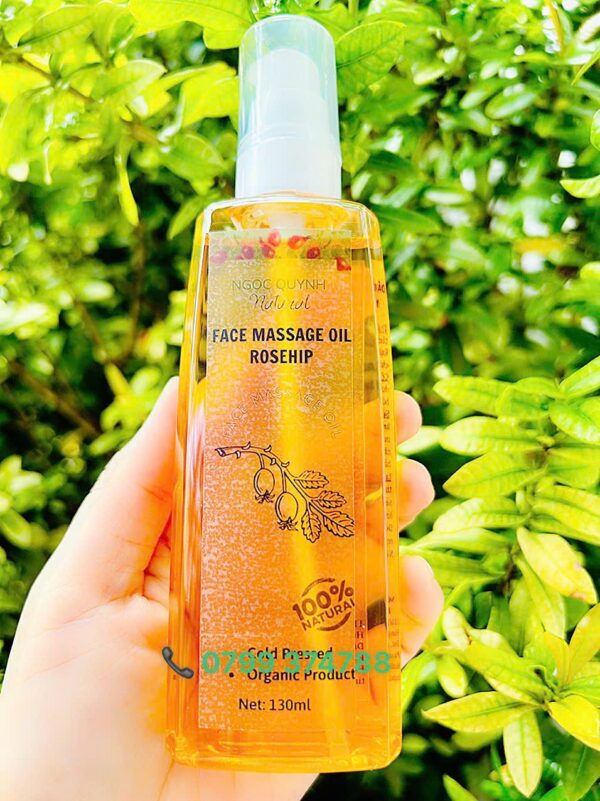 Dầu massage mặt nụ tầm xuân