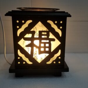 Đèn gỗ xông tinh dầu 03