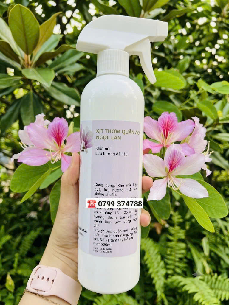 XỊT THƠM TRANG PHỤC NGỌC LAN (DRESS SCENT SPRAY)